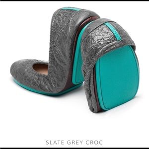 Tieks Slate Gray Croc Size 7